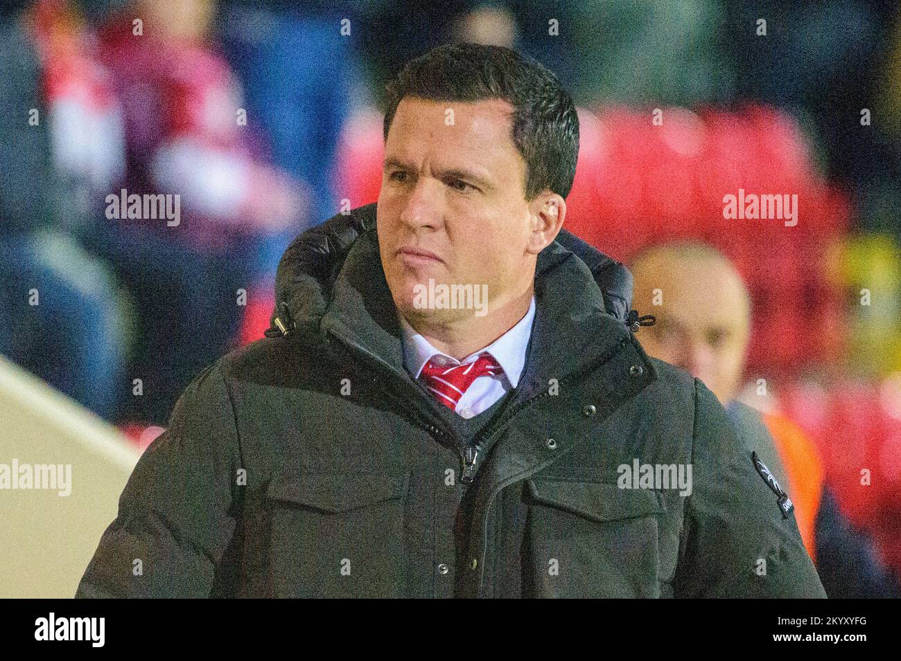 Gary Caldwell, directeur du FC de la ville d'Exeter lors du match Sky Bet League 1 entre Morecambe et Exeter City au stade Mazuma, Morecambe, le vendredi 2nd décembre 2022. (Credit: Ian Charles | MI News) Credit: MI News & Sport /Alay Live News Banque D'Images