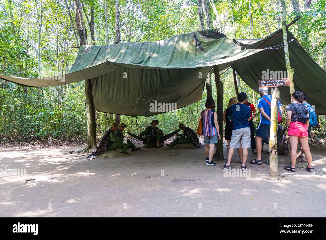 Ho Chi Minh ville, Vietnam- 9 novembre 2022: Tunnels de Cu Chi près de Saigon, célèbre attraction touristique. Installation de la guerre américaine du Vietnam, soldats Banque D'Images