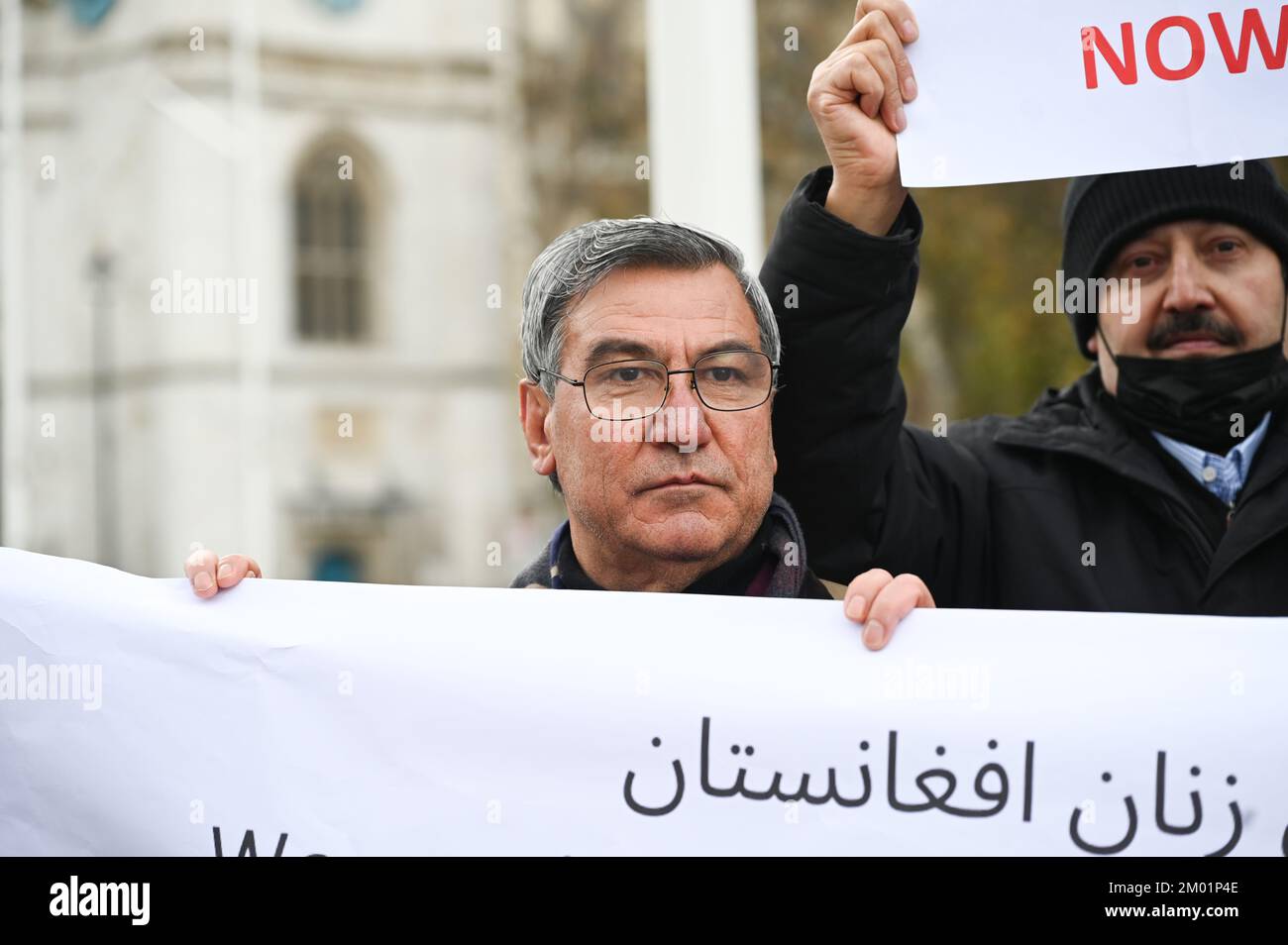 Parliament Square, Londres, Royaume-Uni. 3rd décembre 2022 : le mouvement des femmes afghanes affirme que les femmes et les filles sont opprimées par le gouvernement afghan. En outre, les États-Unis ont volé 8 milliards d'argent des Afghans. Que les Afghans trouvent impossible pour l'éducation ou acheter de la nourriture pour les enfants et des vêtements chauds. Les Américains incompétents font également des ravages sur le développement afghan. En fait, l'éducation des femmes aide au développement de la nation, Londres, Royaume-Uni. Banque D'Images