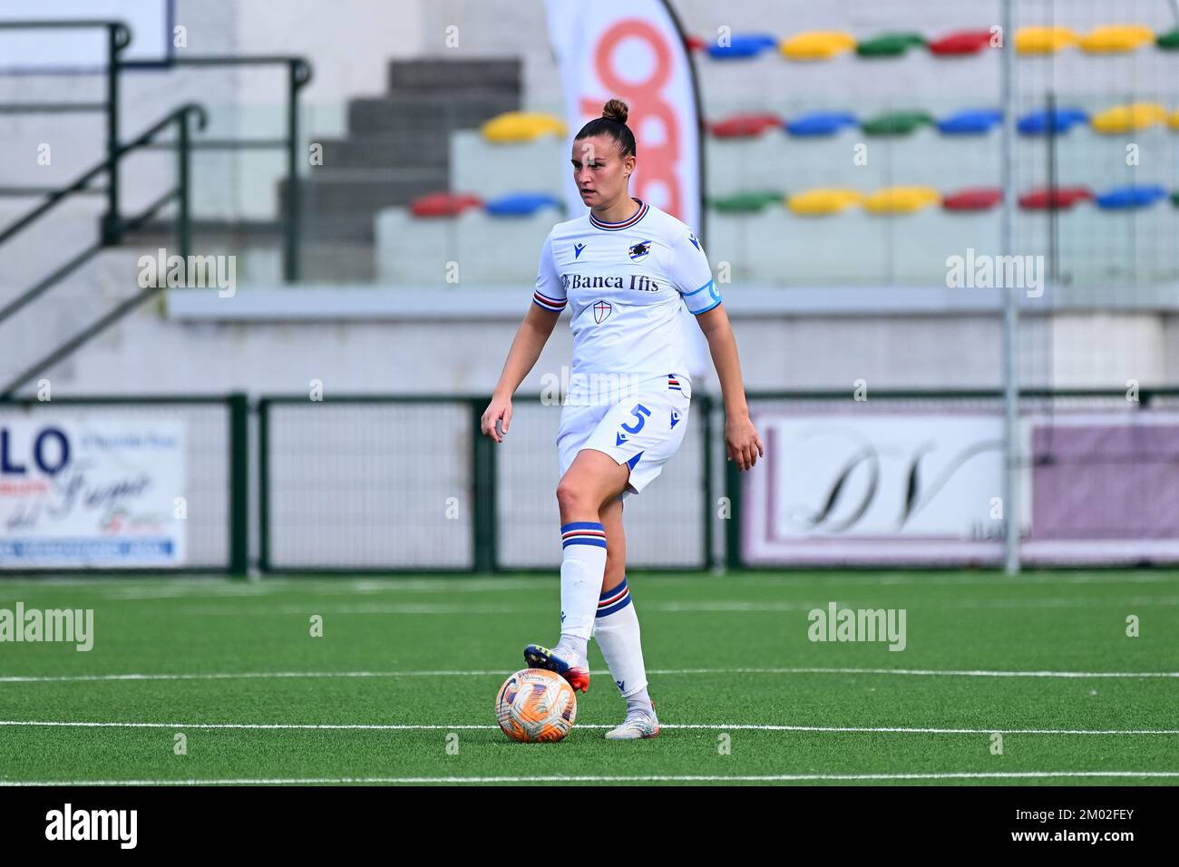 PALMA CAMPANIA, ITALIE - DÉCEMBRE 03: Giorgia Spinelli de Sampdoria femmes en action pendant les femmes série Un match entre Pomigliano CF femmes et Sampdoria femmes au Stadio Comunale sur 03 décembre 2022 à Palma Campania, Italie - photo par Nicola Ianuale crédit: Nicola Ianuale/Alay Live News Banque D'Images