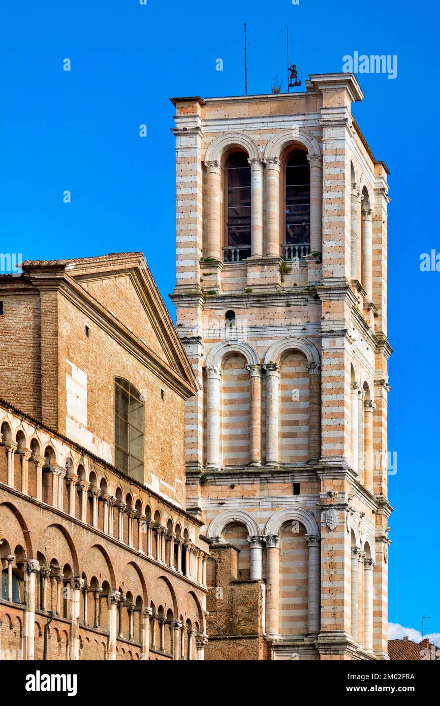 Clocher de la cathédrale, Ferrara Italie Banque D'Images