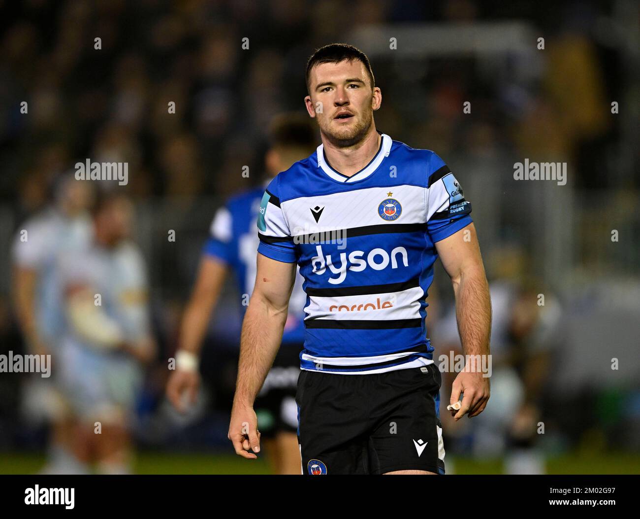 Bath, Royaume-Uni. 02nd décembre 2022. Rugby, premier ministre. Harlequins Bath V. Le terrain de loisirs. Baignoire. Matt Gallagher (Bath) pendant le match de rugby Bath V Harlequins Gallagher Premiership. Credit: Sport en images/Alamy Live News Banque D'Images