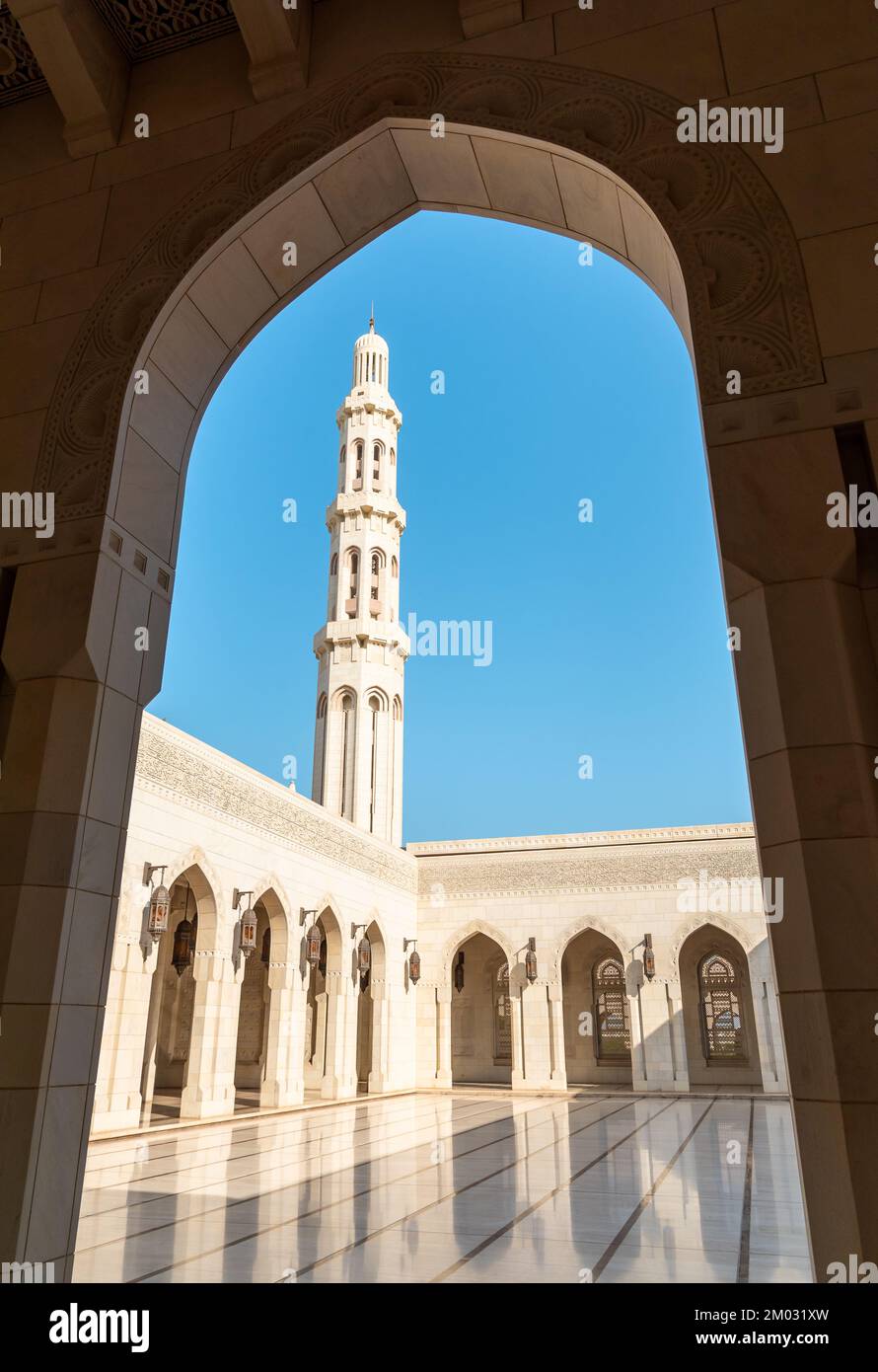La grande mosquée du Sultan Qaboos à Muscat, Oman, Moyen-Orient Banque D'Images