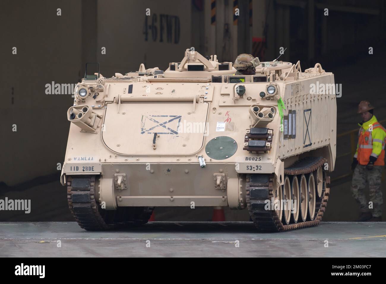 Gdynia, Pologne. 3rd décembre 2022. Arrivée de l'armée américaine 2nd Brigade blindée équipe de combat, 1st Division d'infanterie équipement militaire en théâtre comme support Atlantic Resolve © Wojciech Strozyk / Alay Live News Banque D'Images