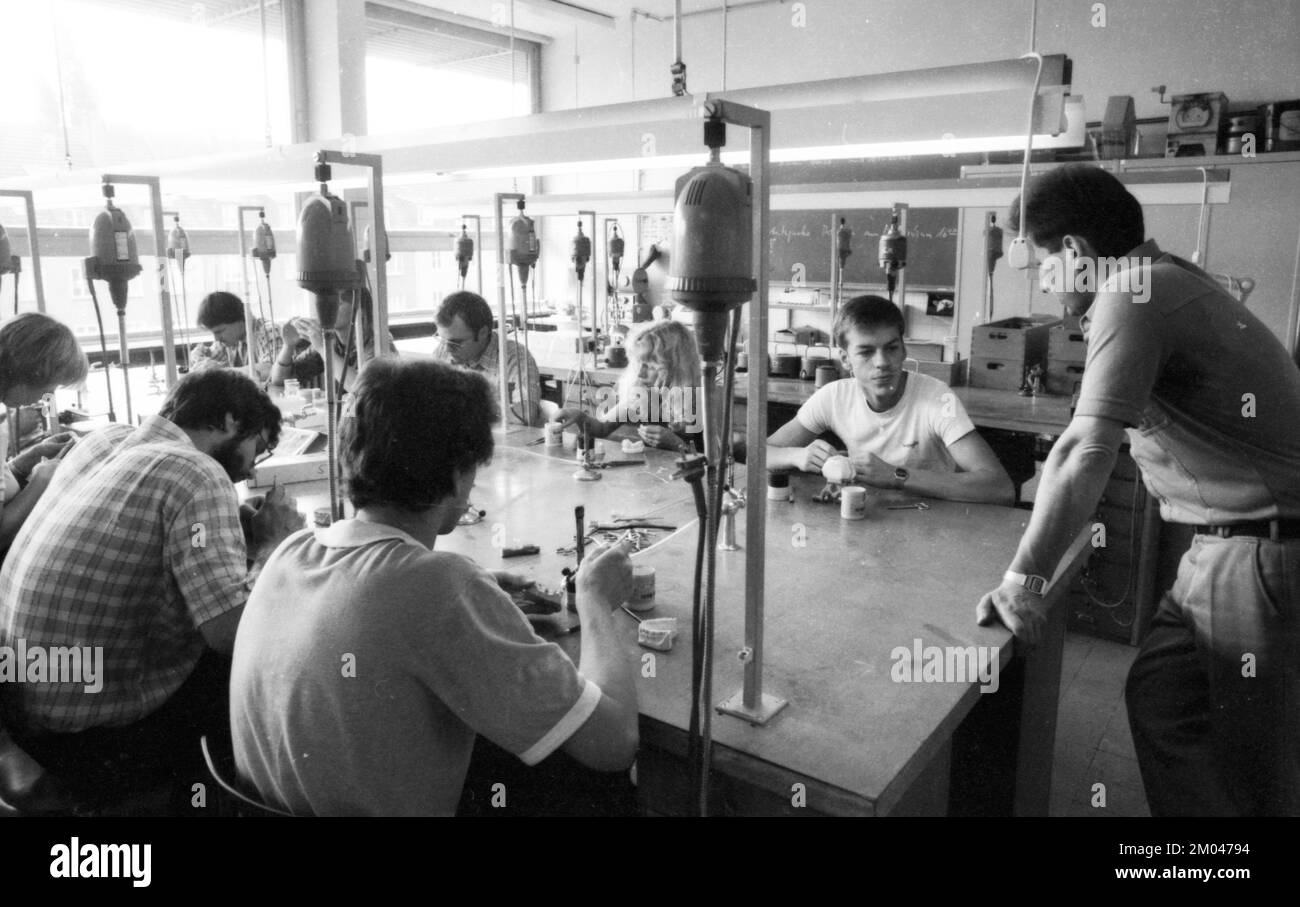 Cours dans une école professionnelle en juillet 1981, Allemagne, Europe Banque D'Images