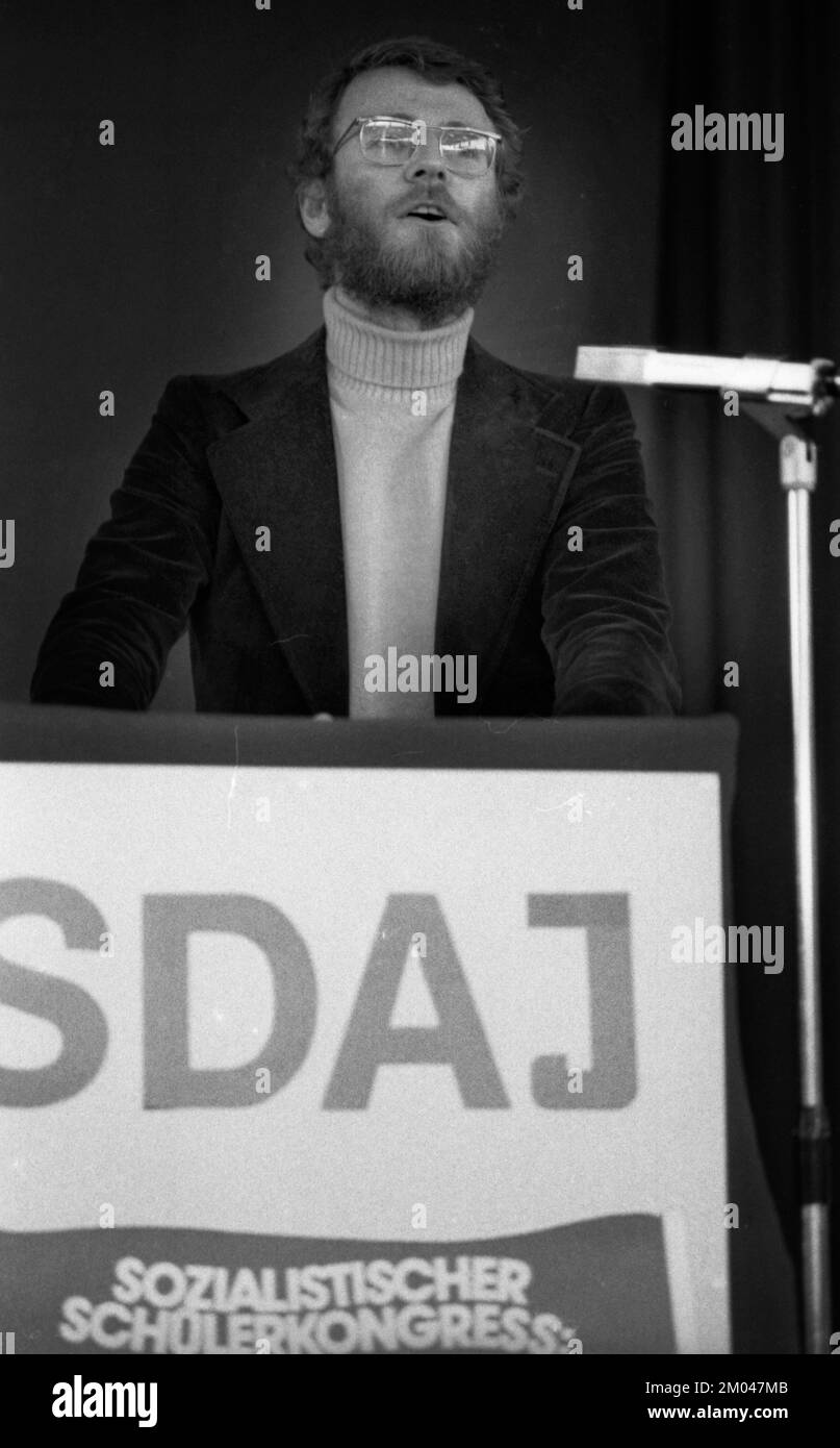 Le congrès étudiant Education démocratique de la jeunesse socialiste allemande des travailleurs (SDAJ) orientée vers le DKP, le 01.03.1975 à Brême.Uwe Knickrehm, Allemagne, E Banque D'Images
