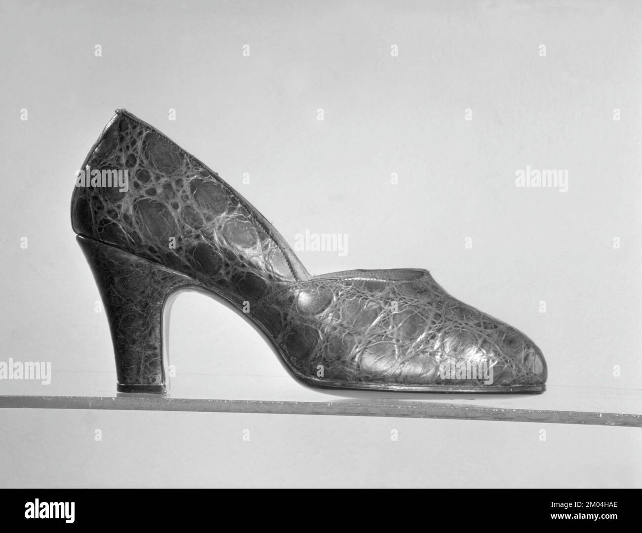 La mode des femmes en 1950s. La chaussure de l'année 1950. Suède 1950