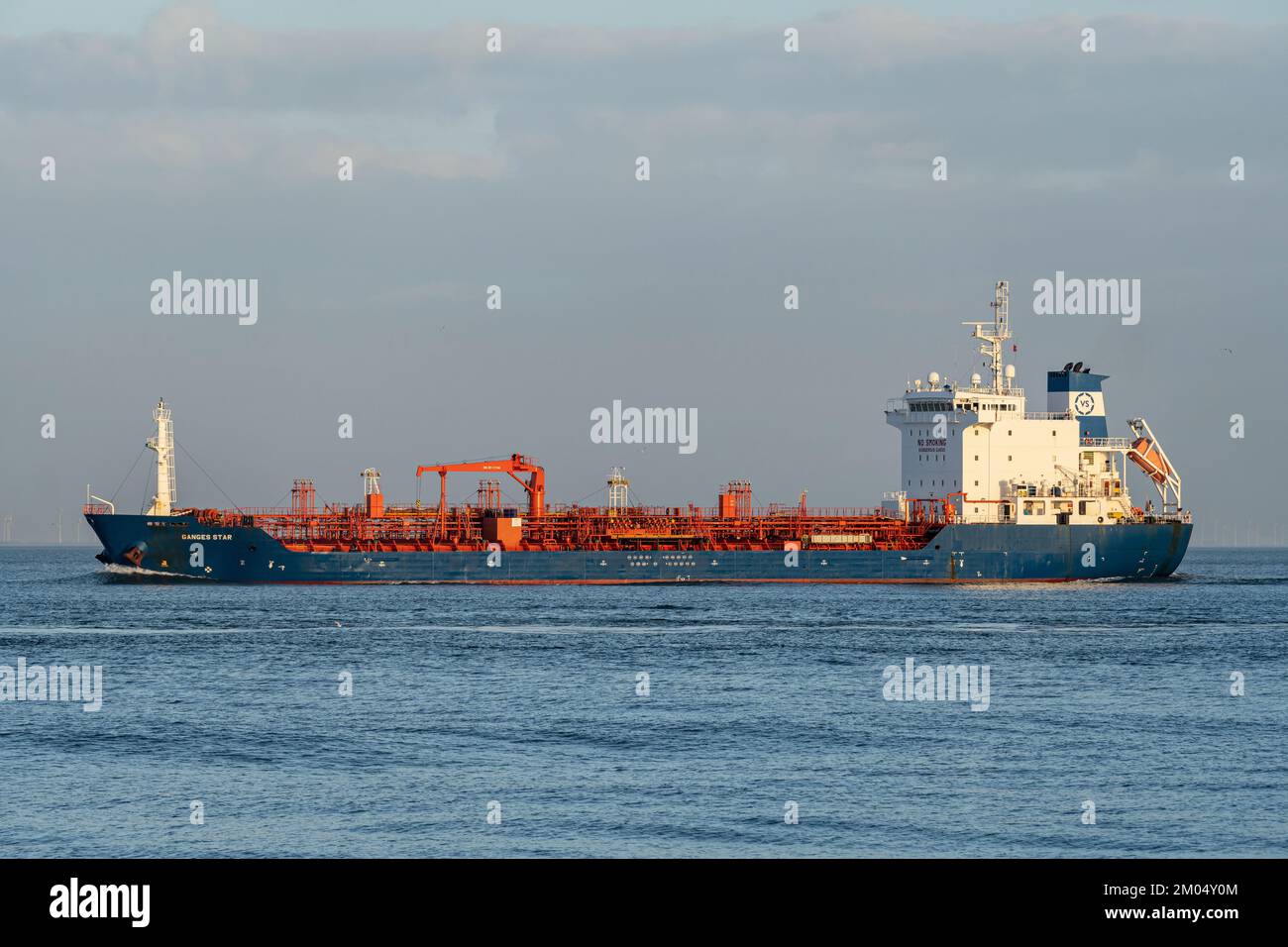 Pétrolier / chimique GANGES STAR sur la rivière Elbe Banque D'Images