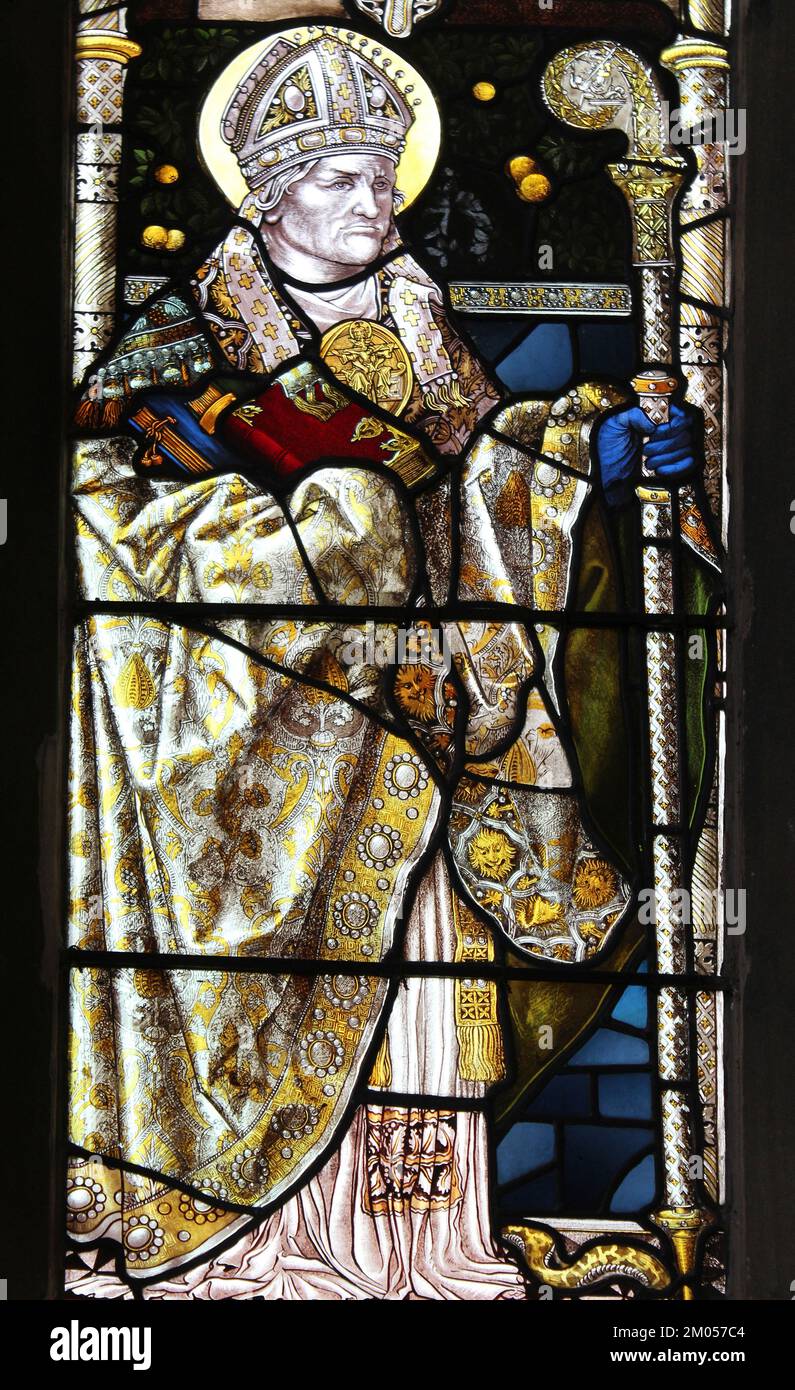 Fenêtre en vitraux de Saint Hilary of Poitiers Banque D'Images