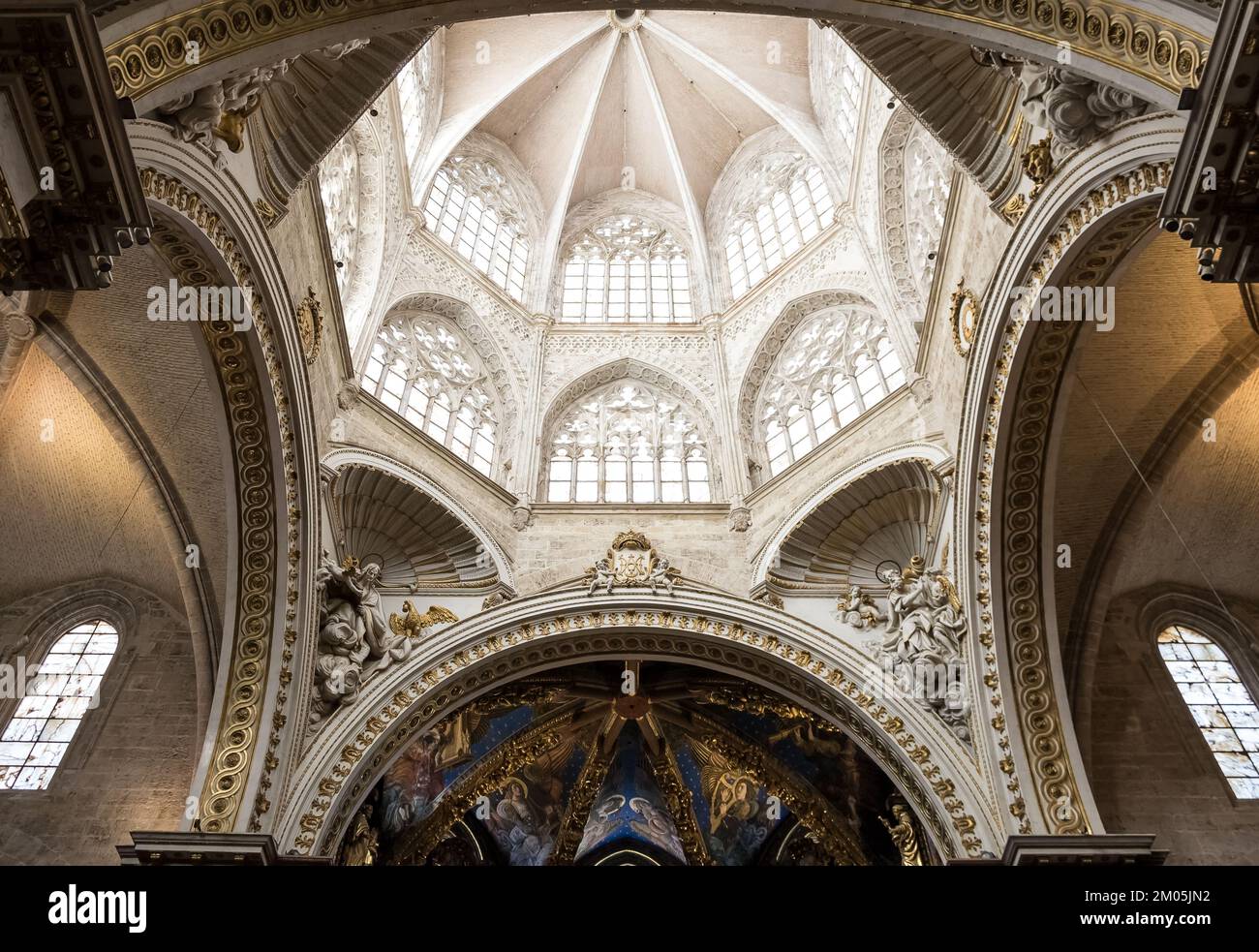 Détail architectural de la cathédrale de Valence, également connue sous le nom de cathédrale Sainte-Marie, une église catholique romaine dans le centre-ville historique de la ville Banque D'Images