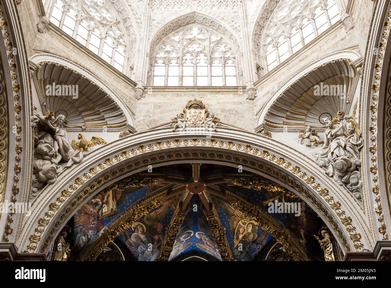 Détail architectural de la cathédrale de Valence, également connue sous le nom de cathédrale Sainte-Marie, une église catholique romaine dans le centre-ville historique de la ville Banque D'Images