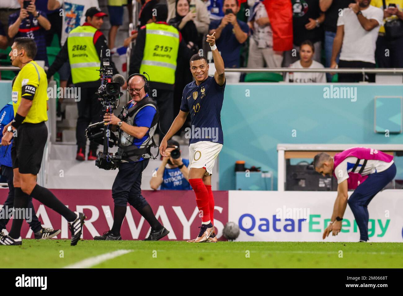 Doha, Qatar. 04th décembre 2022. Kylian Mbappé France joueur lors d'un match contre la Pologne valable pour le tour de 16 de la coupe du monde au Qatar à Estadio Al-Thumama à Doha, Qatar. Crédit 04 décembre 2022: Presse de photos du Brésil/Alamy Live News Banque D'Images