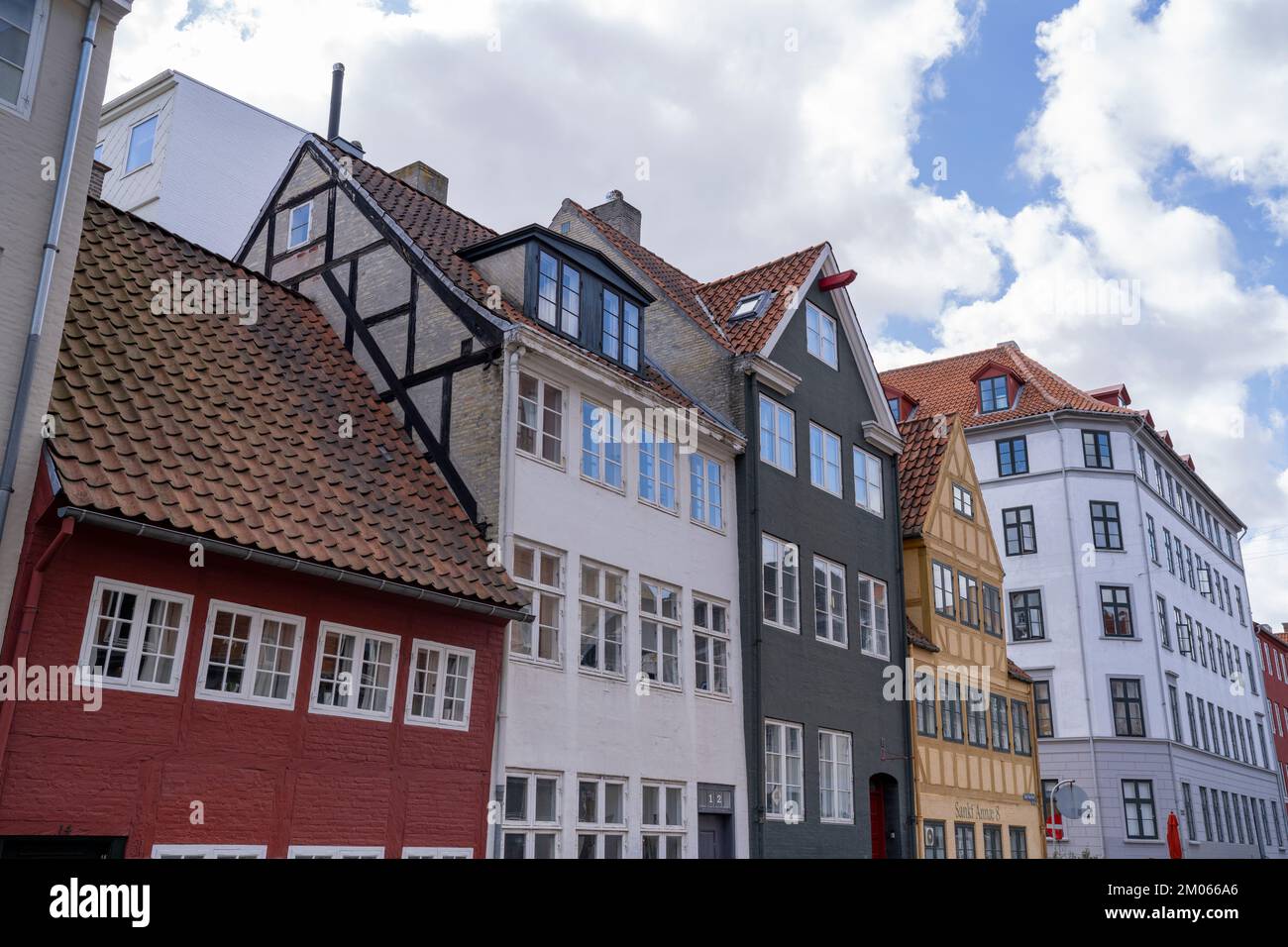 Bâtiments d'architecture danois authentiques de Copenhague, Danemark. Banque D'Images