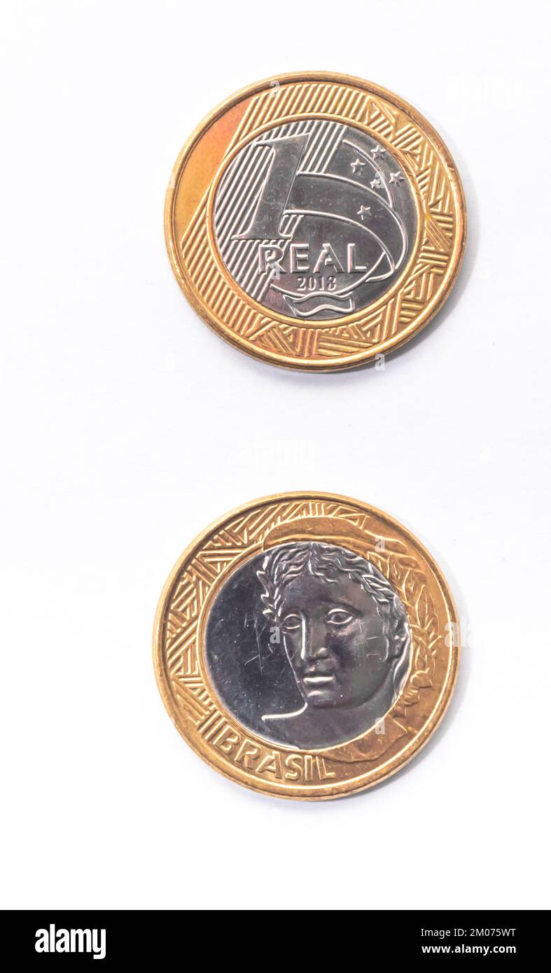 Devises brésiliennes, avant et arrière avec fond blanc, argent brésilien, devise de 1 Real.50 cents,25 cents,10 cents,5 cents. Banque D'Images
