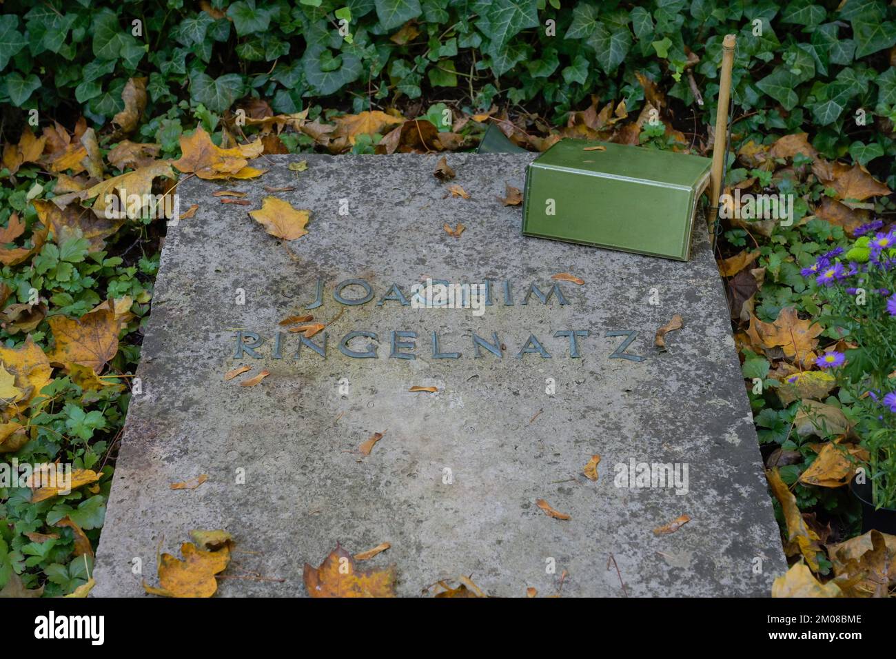 Grab Joachim Ringelnatz, Friedhof Heerstraße, Westend, Charlottenburg-Wilmersdorf, Berlin, Allemagne Banque D'Images