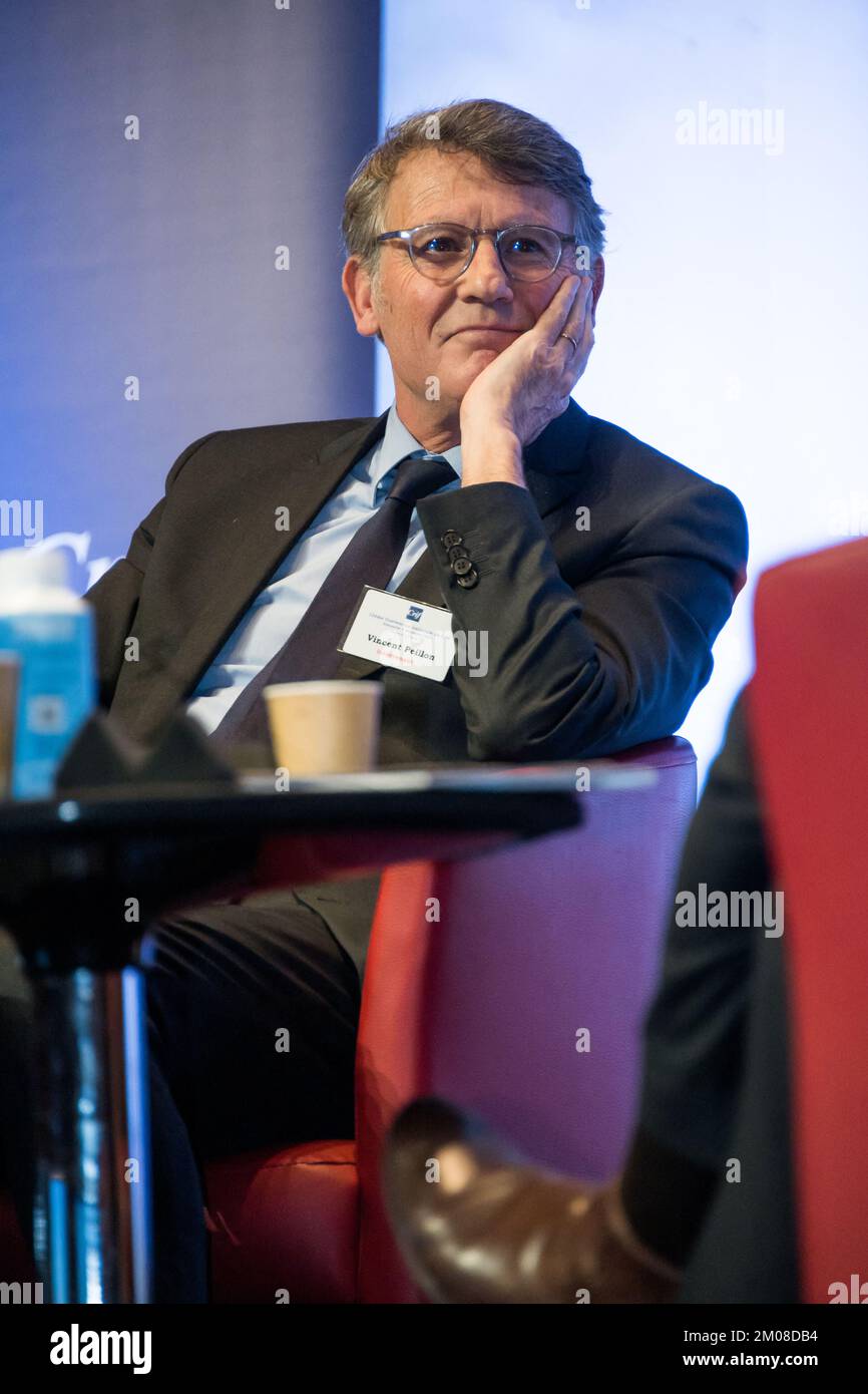 Ancien ministre Vincent Peillon lors de la convention annuelle de la FCRF à Paris, France sur 4 décembre 2022. Photo de Pierrick Villette/ABACAPRESS.COM Banque D'Images