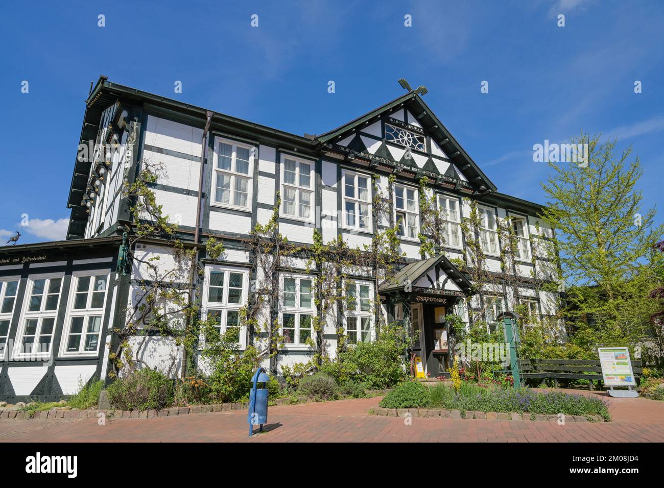 Fachwerkhaus, Ratsapotheke, Bad Bevensen, Niedersachsen, Allemagne Banque D'Images