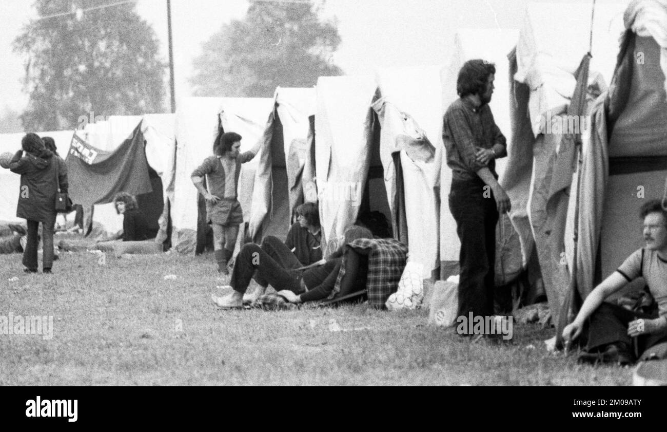 Les camps des organisations d'enfants et de jeunes affiliées au DKP Junge Pioniere et SDAJ à Whitsun 1975 le 17.05.1975 à Schermbeck, Allemagne, Europ Banque D'Images