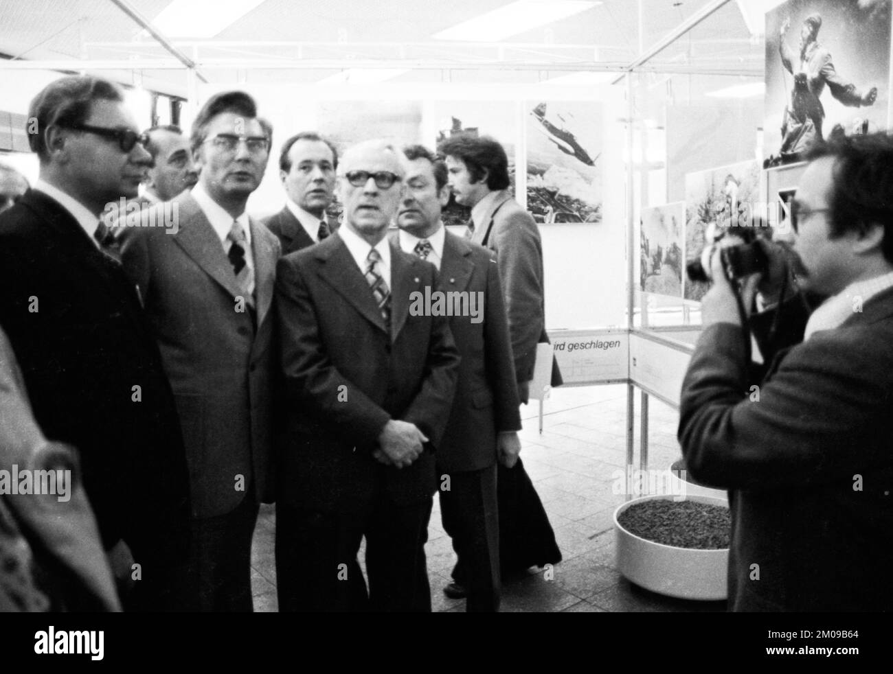 L'Interpress était la contrepartie orientale du Worldpress ici le jury et l'exposition de l'Interpress 1975 ici le 29.04.1975 à Berlin-est (GD Banque D'Images