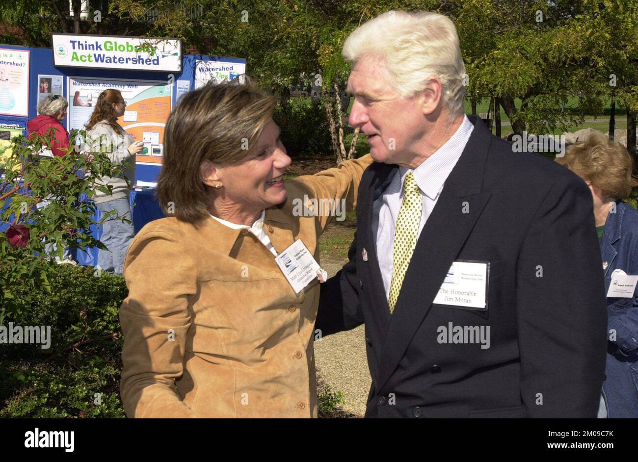 L'administratrice adjointe Linda Fisher au Programme d'assainissement de l'eau de 30 ans pour Alexandria, Virginie, Agence de protection de l'environnement Banque D'Images