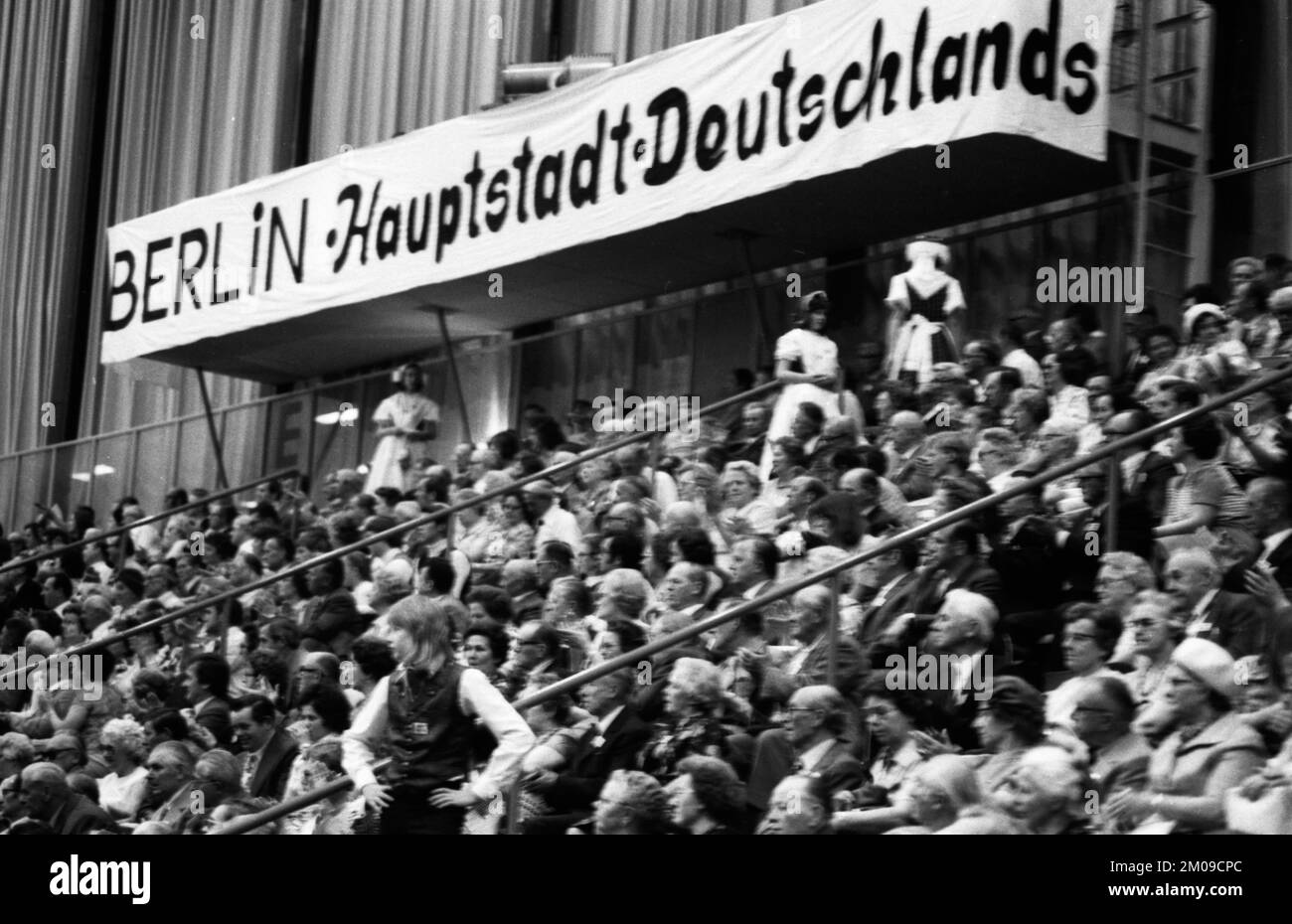 La réunion du Landsmannschaft Schlesien der Vertriebenenverbaende le 16.05.1975 dans la Grugahalle à Essen, Allemagne, Europe Banque D'Images