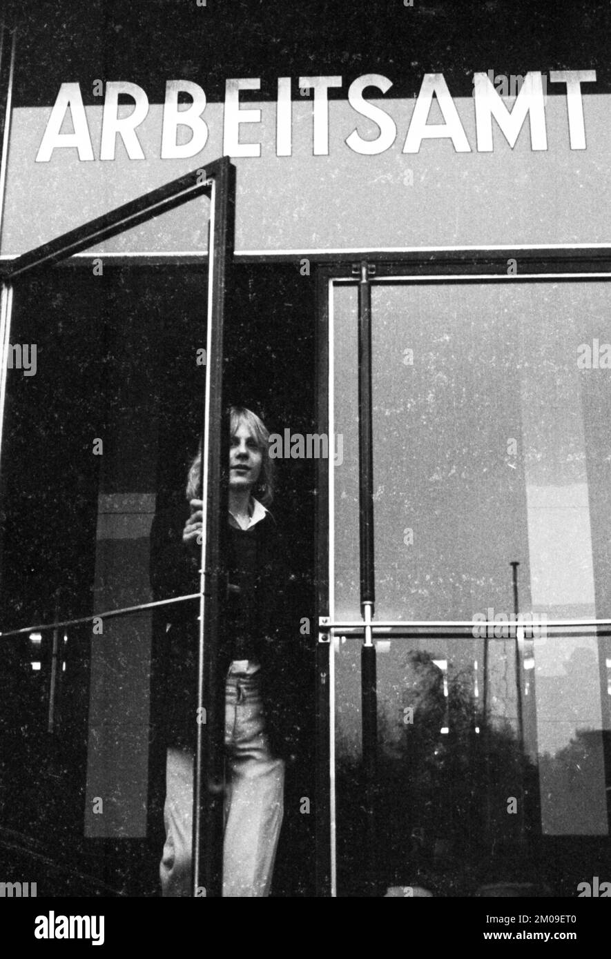 Jeunes chômeurs qui viennent de quitter l'école et jeunes chômeurs au centre d'emploi de Dortmund sur 22.10.1974, Allemagne, Europe Banque D'Images