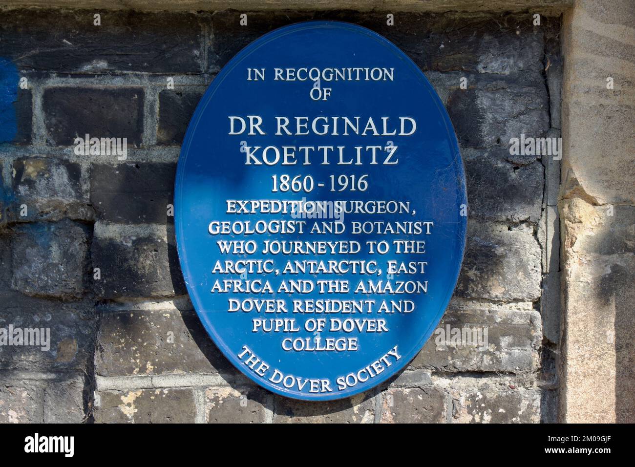 Plaque bleue pour le Dr Reginald Koettlitz par la Douvres Society Banque D'Images