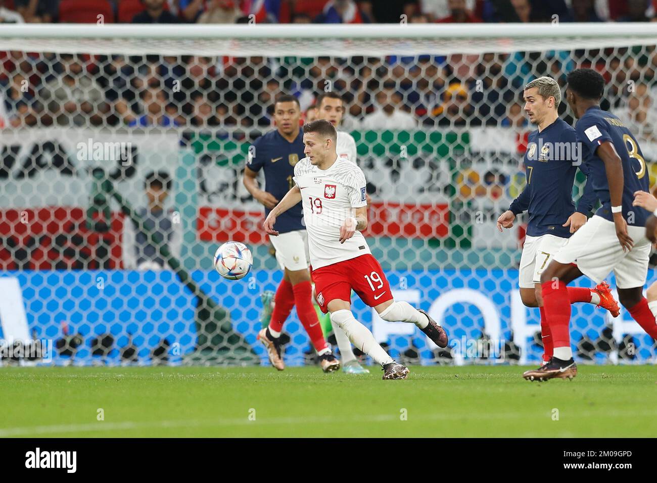 Sebastian Szymanski (POL), 4 DÉCEMBRE 2022 - football : coupe du monde de la FIFA 2022 Round of 16 match entre la France 3-1 Pologne au stade Al Thumama à Doha, Qatar. (Photo de Mutsu Kawamori/AFLO) Banque D'Images