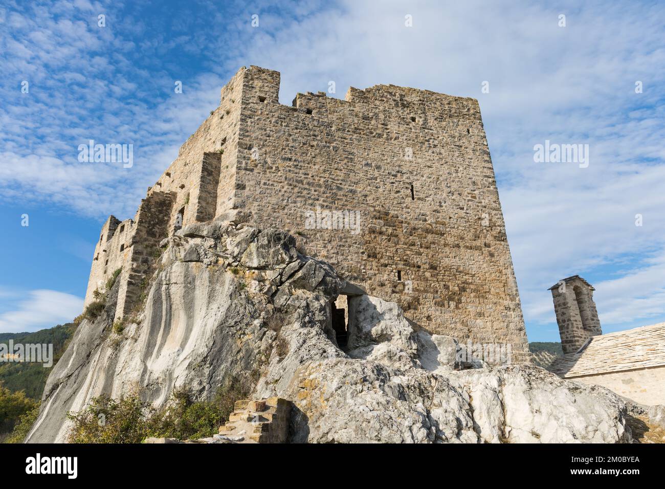 Les vestiges du château de Petrapilosa près de Buzet, Istrie, Croatie Banque D'Images