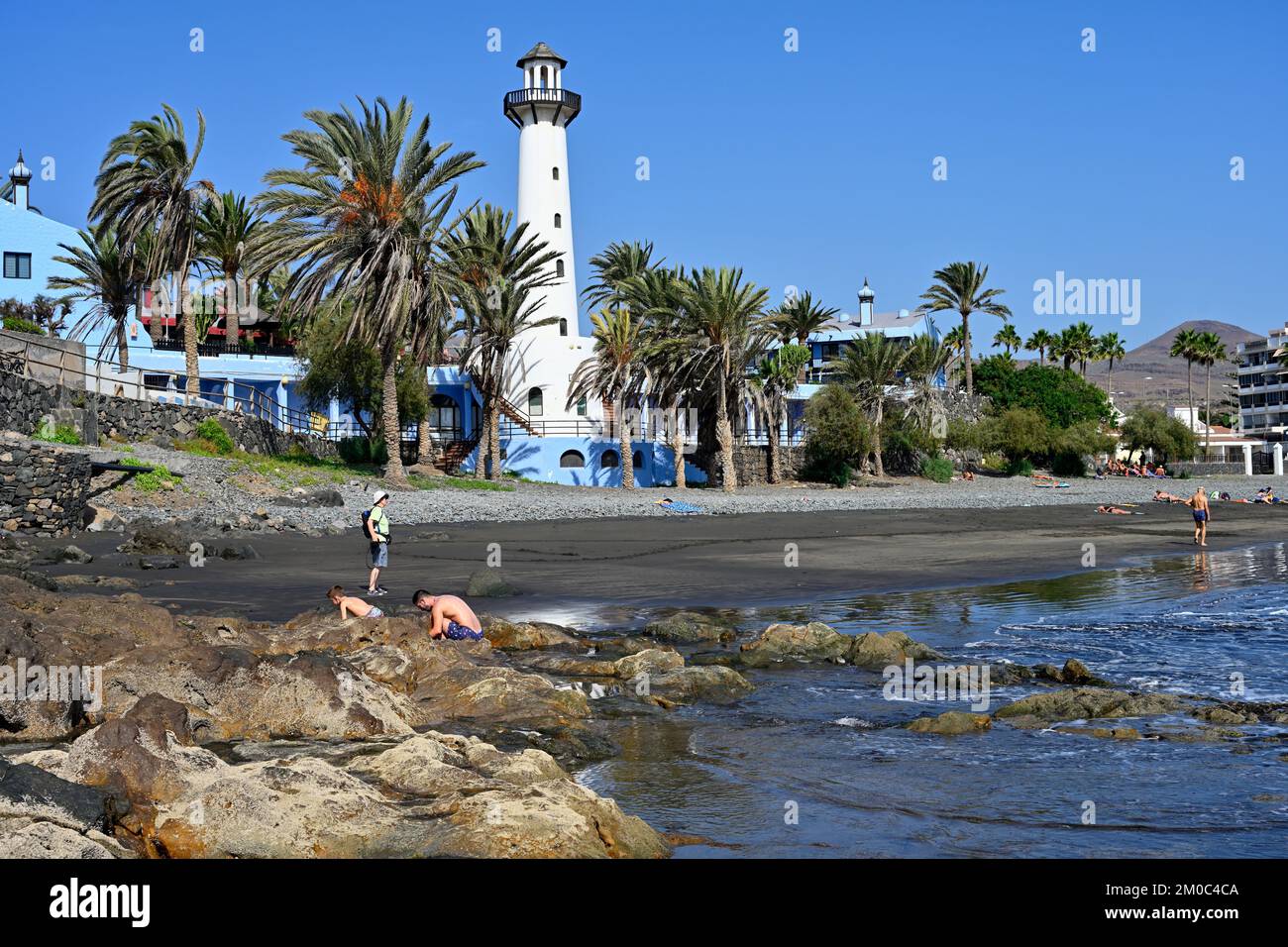 Plage et phare de Playa del Águila, Gran Canaria Banque D'Images