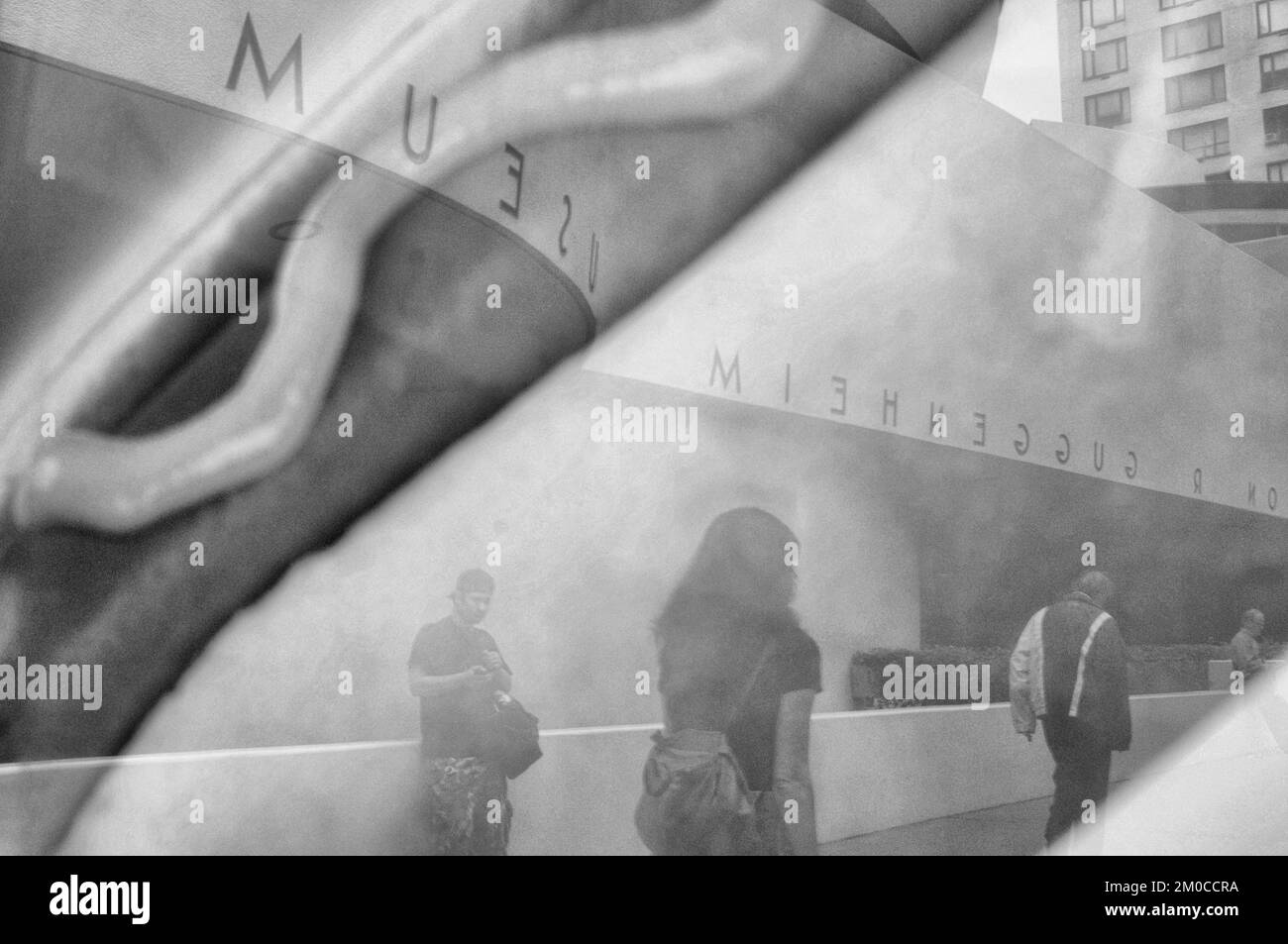 Reflet d'un Francfort au musée Solomon R. Guggenheim. Manhattan, New York, États-Unis Banque D'Images