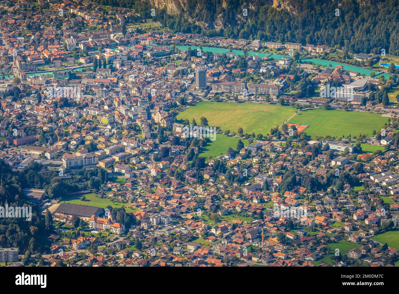 Vue aérienne de la ville d'interlaken dans l'Oberland bernois, Suisse Banque D'Images