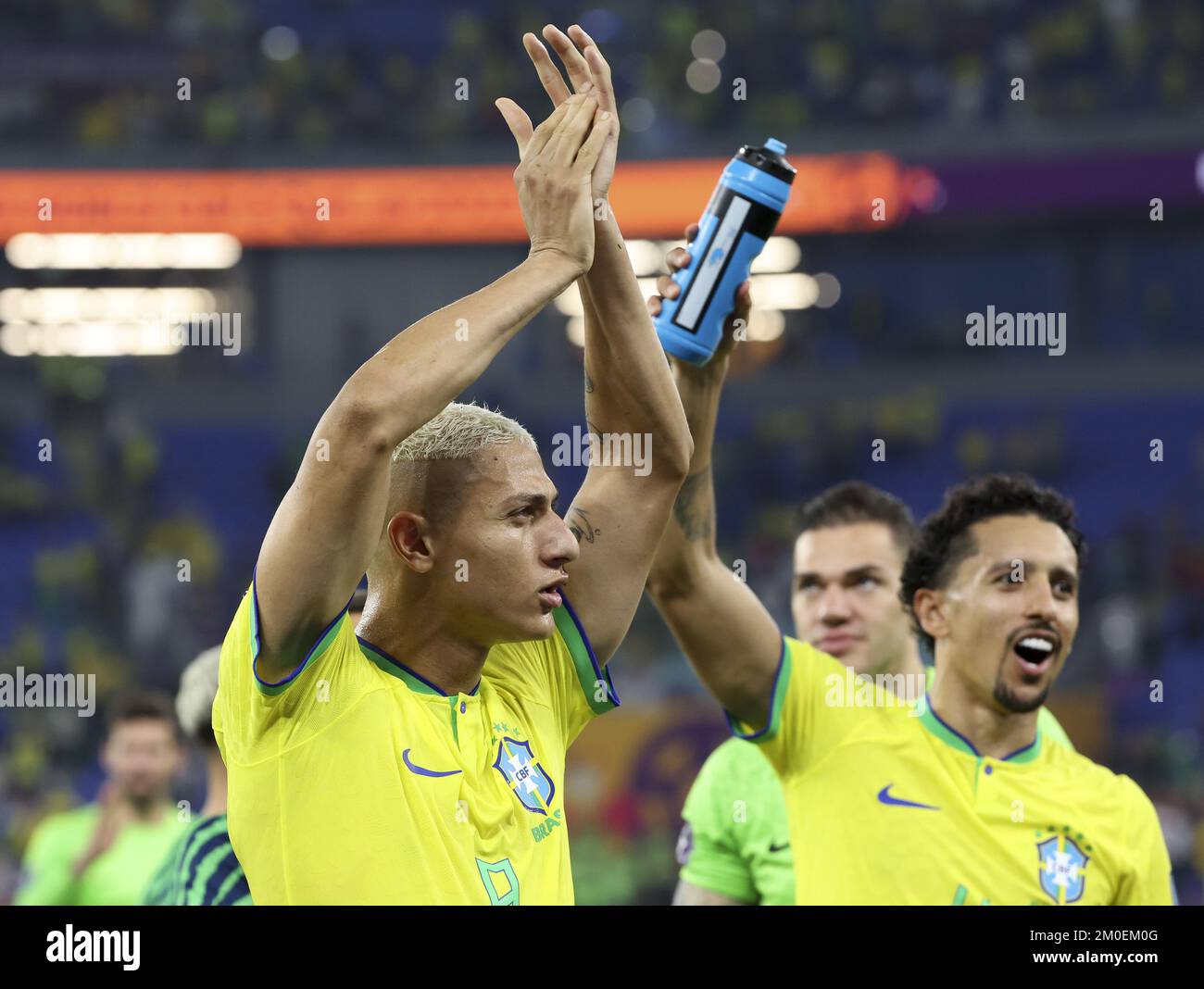 Richarlison de Andrade, Marquinhos du Brésil fêtent la victoire après la coupe du monde de la FIFA 2022, série de 16 match de football entre le Brésil et la République de Corée sur 5 décembre 2022 au stade 974 de Doha, Qatar - photo: Jean Catuffe/DPPI/LiveMedia Banque D'Images