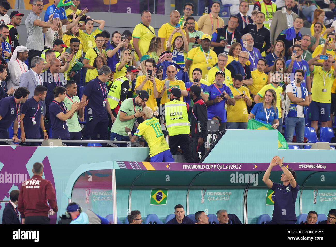 Neymar du Brésil célèbre lors de la coupe du monde de la FIFA 2022, Round de 16 match de football entre le Brésil et la République de Corée sur 5 décembre 2022 au stade 974 à Doha, Qatar - photo: Sebastian El-saqqa/DPPI/LiveMedia Banque D'Images