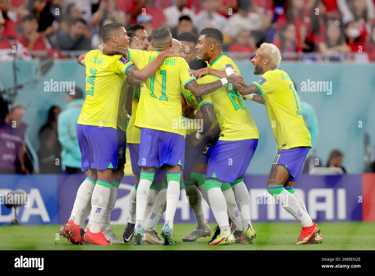 Le Brésil célèbre le but de Richarlison lors de la coupe du monde de la FIFA 2022, Round of 16 match de football entre le Brésil et la République de Corée sur 5 décembre 2022 au stade 974 à Doha, Qatar - photo: Sebastian El-saqqa/DPPI/LiveMedia Banque D'Images