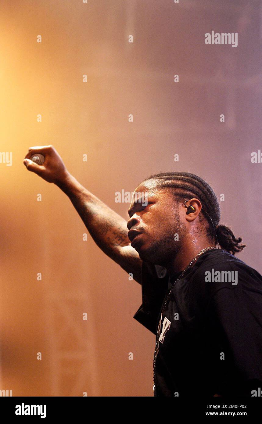 Xzbi se produit sur scène au Roskilde Festival '03 au Danemark. Banque D'Images