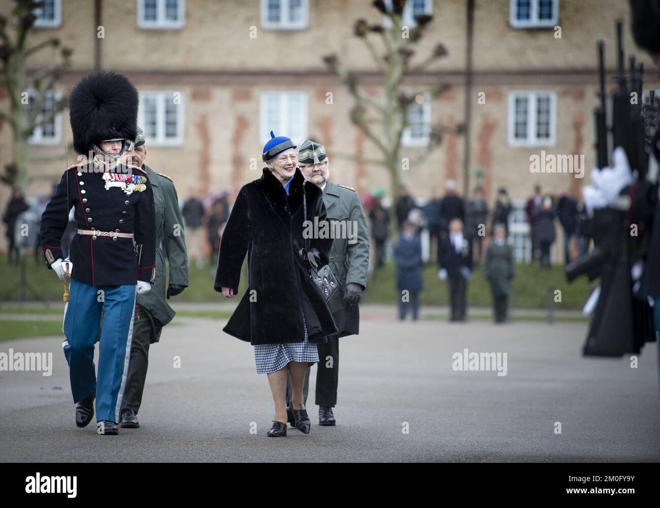 Marque Anglaise ? Armee Anglaise Les Soldats De La Reine : 3 Gardes Au