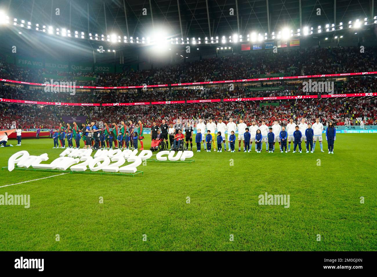 Doha, Qatar. 6 décembre 2022, Doha, Qatar. 6 décembre 2022, groupe d'équipe d'Espagne lors du match de la coupe du monde de la FIFA, Qatar 2022, Round of 16, entre le Maroc et l'Espagne a joué au stade de la ville d'éducation le 6 décembre 2022 à Doha, Qatar. (Photo de Bagu Blanco / PRESSIN) Banque D'Images