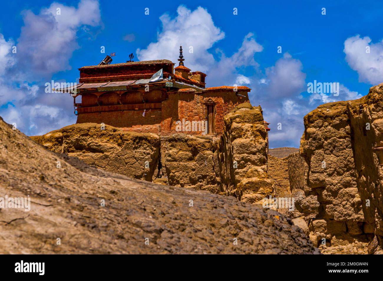 Maisons effondrées dans le royaume de Guge, Tibet occidental, Asie Banque D'Images