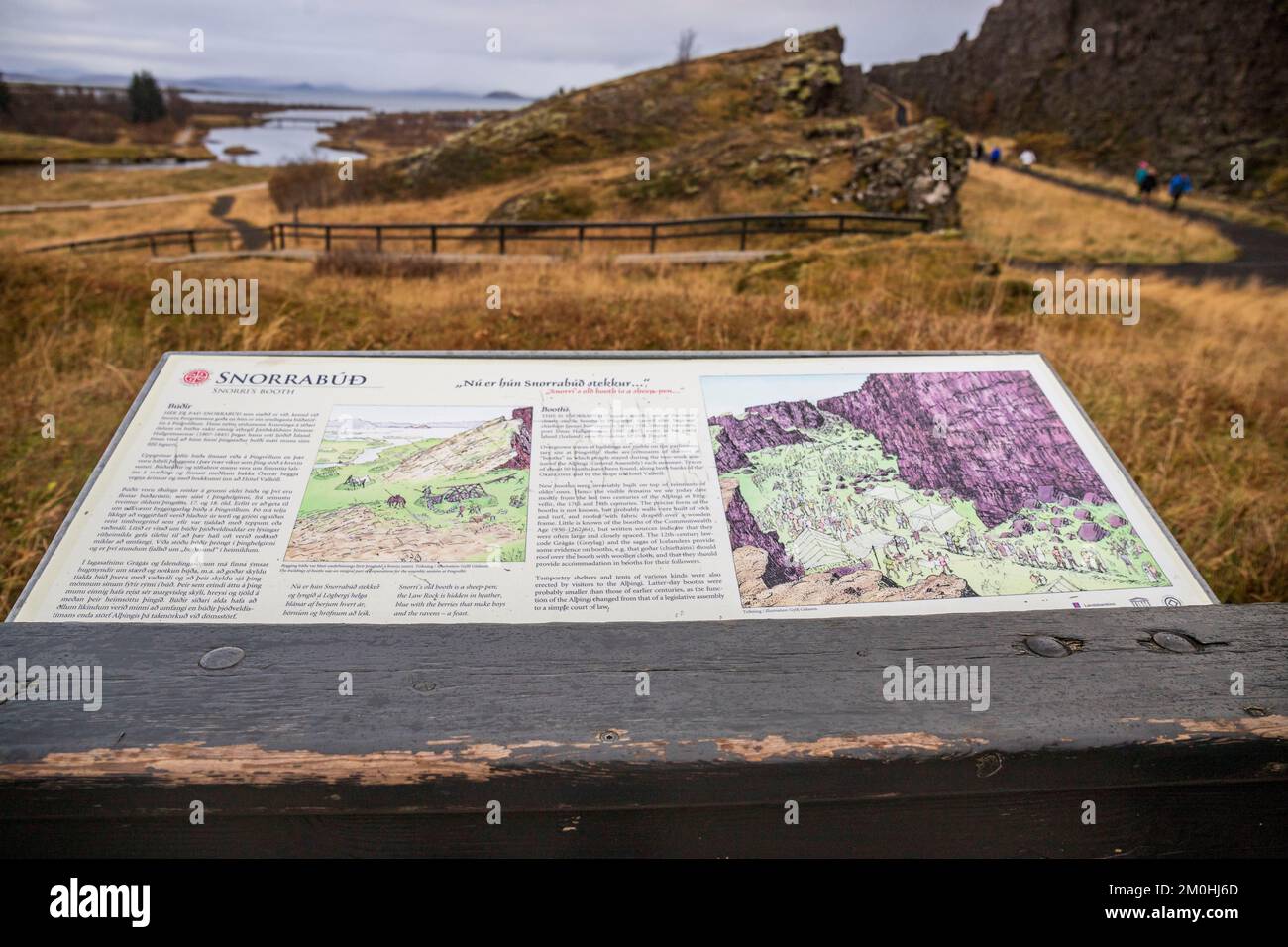 Islande, Sudurland, Parc national de Thingvellir, classé au patrimoine mondial de l'UNESCO, amphithéâtre où le Parlement islandais Al?ing a été fondé en 930, est devenu un parc national en 1928, situé sur l'Almannagj? Faute, à la séparation des plaques tectoniques américaines et eurasiennes Banque D'Images