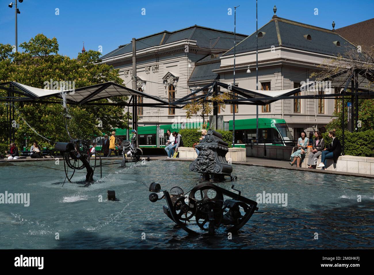 Suisse, Bâle, Theaterplatz, Fontaine du Carnaval de Tinguely (Fasnachtsbrunnen) Banque D'Images