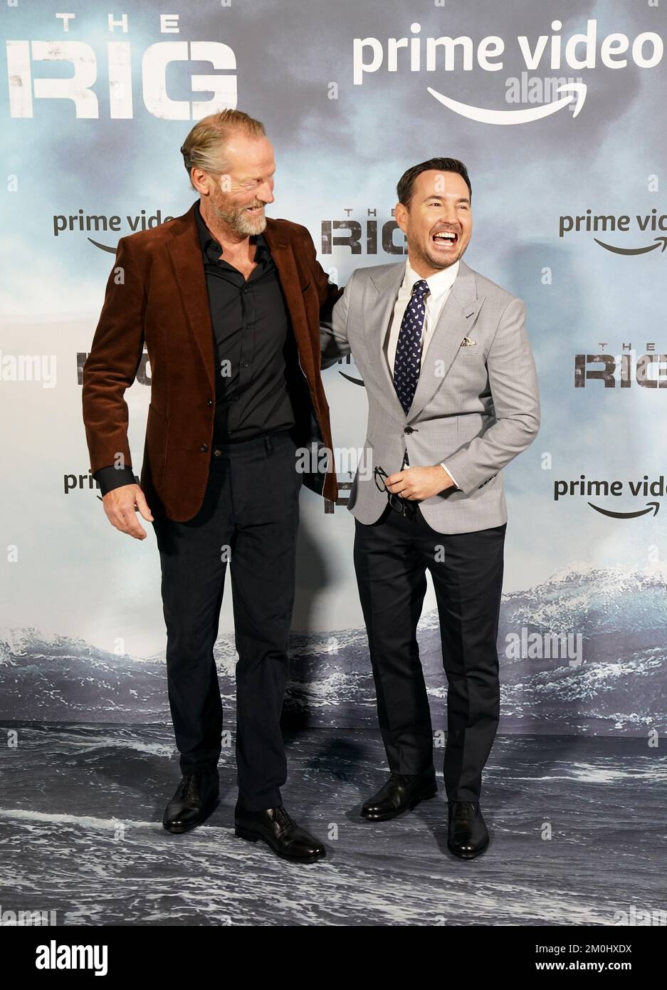 Iain Glen (à gauche) et Martin Compston arrivent à la première mondiale de Rig à Everyman Édimbourg. Date de la photo: Mardi 6 décembre 2022. Banque D'Images