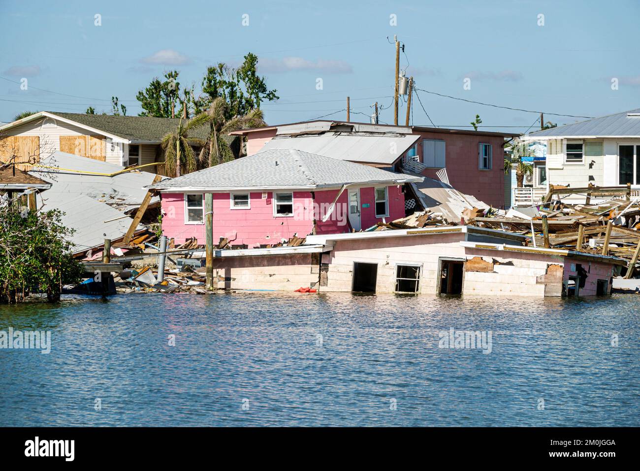 Fort ft. Myers Beach Florida,Estero Island,maisons maisons maisons maisons maisons Hurricane Ian dégâts destruction endommagée débris détruits déchets, Matanzas Pass eau Banque D'Images