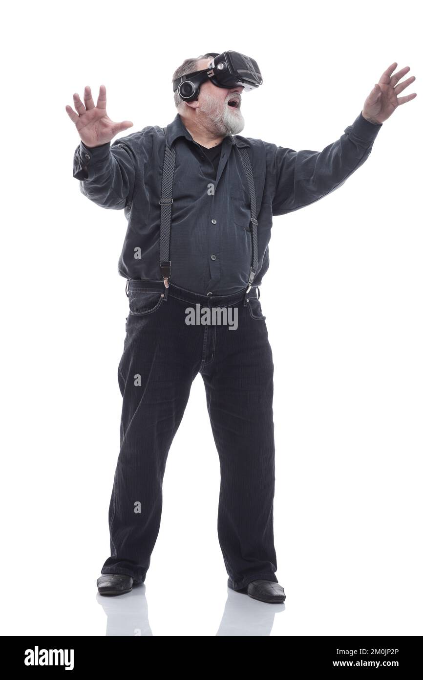 homme adulte moderne dans un casque de réalité virtuelle. isolé sur un blanc Banque D'Images