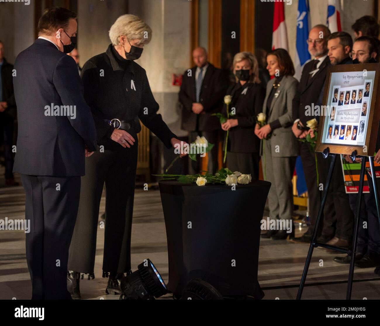 Le Premier Ministre Du Qu bec Fran ois Legault Et Son pouse Isabelle 