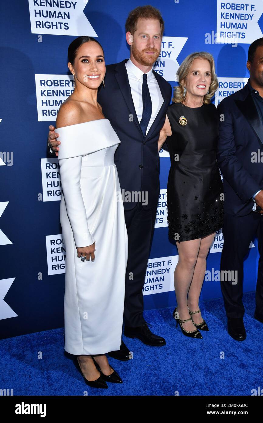 Le duc et la duchesse de Sussex arrivent au gala des prix Robert F. Kennedy Human Rights Ripple of Hope au New York Hilton Midtown à New York, aux États-Unis. Date de la photo: Mardi 6 décembre 2022. Banque D'Images