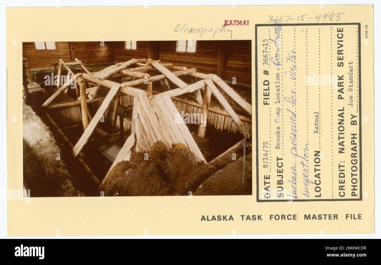 Emplacement du camp Brooks - Barbara reconstruite conservée pour l'inspection des visiteurs. Photographies du Groupe de travail de l'Alaska Banque D'Images