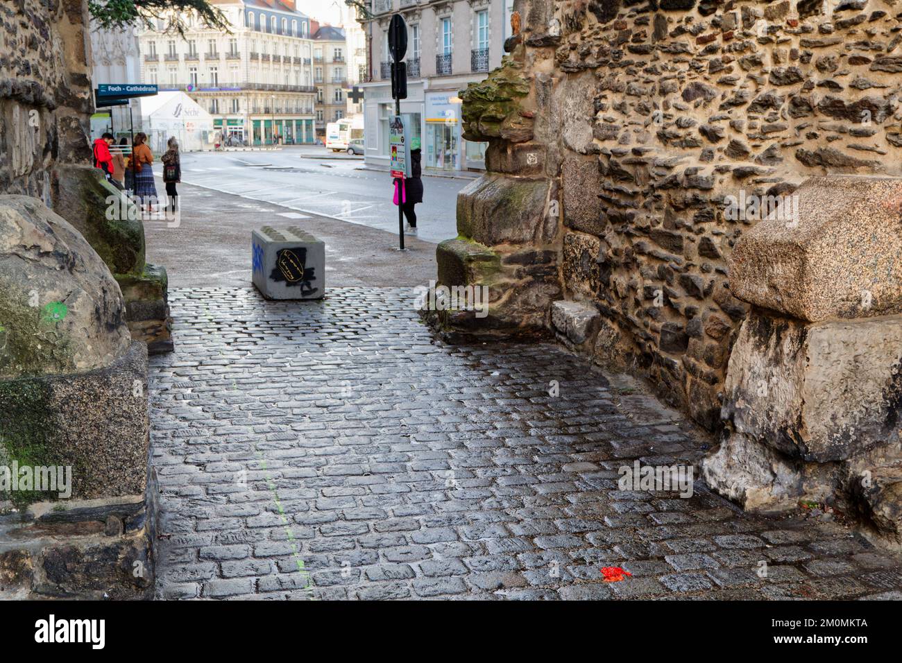 Vestiges des bordures de la porte romaine (270AD) de Condevicnum (aujourd'hui Nantes) vers Angers, détail de la porte Saint-Pierre (porte Saint-Pierre), Nantes Banque D'Images
