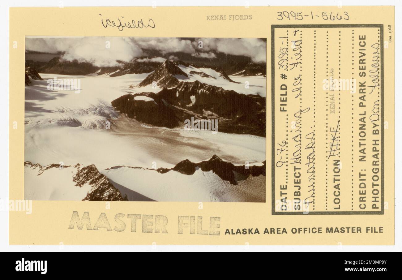 Harding Icefield et nunataks. Photographies du Groupe de travail de l'Alaska Banque D'Images