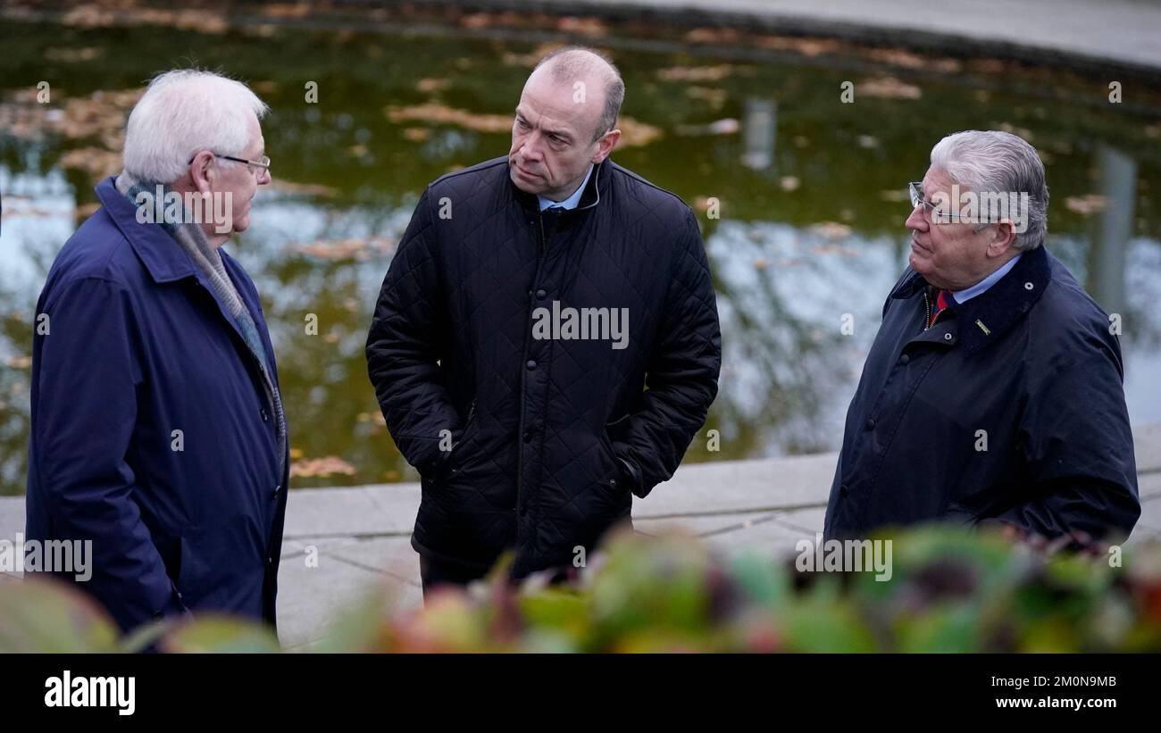 Michael gallagher à droite qui a perdu son fils aiden Banque de ...